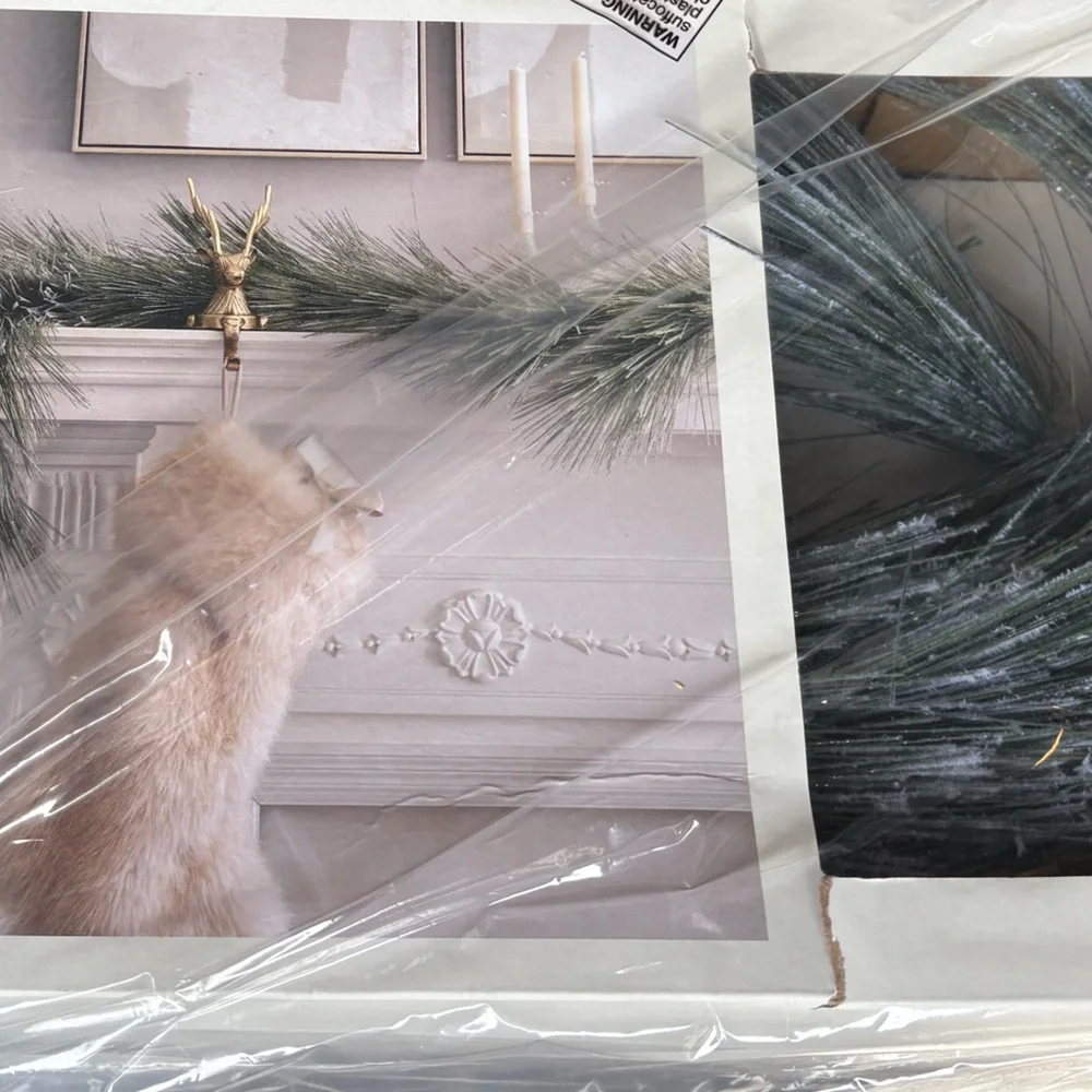 THRESHOLD NWT shimmer long needle Christmas garland -green -72”